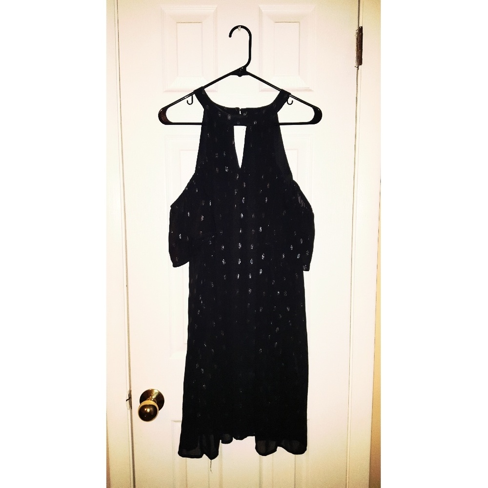 Cold shoulder dress shirt